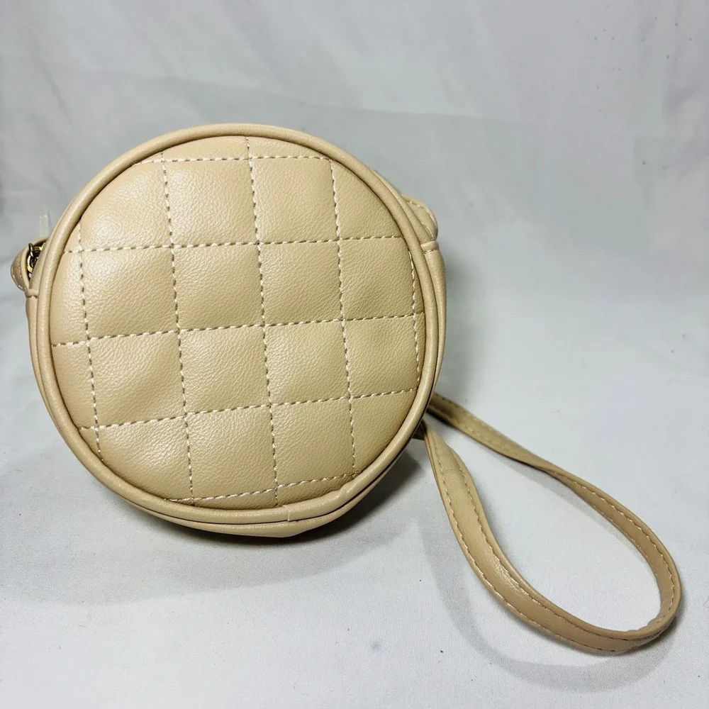 Kids Quilted Faux Leather Round Wristlet Bag Beige Tan Circular Zip Pouch Purse